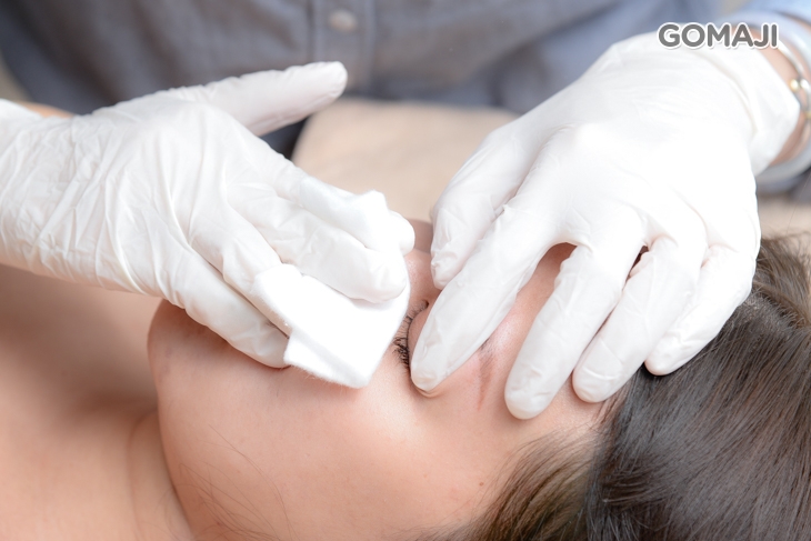 消毒清潔眼部肌膚