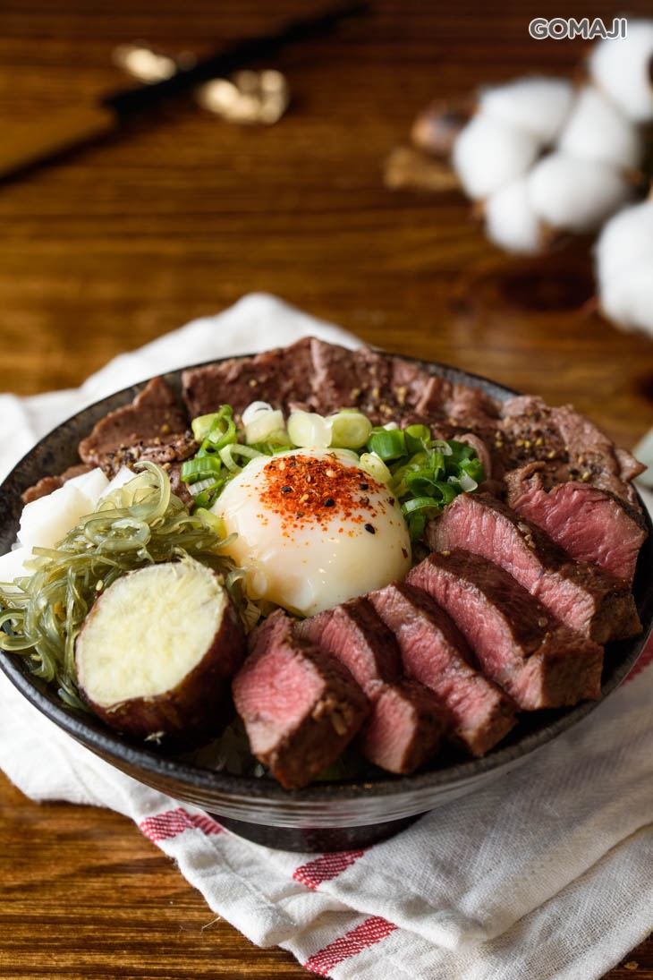 A5極上和牛雙拼丼一份