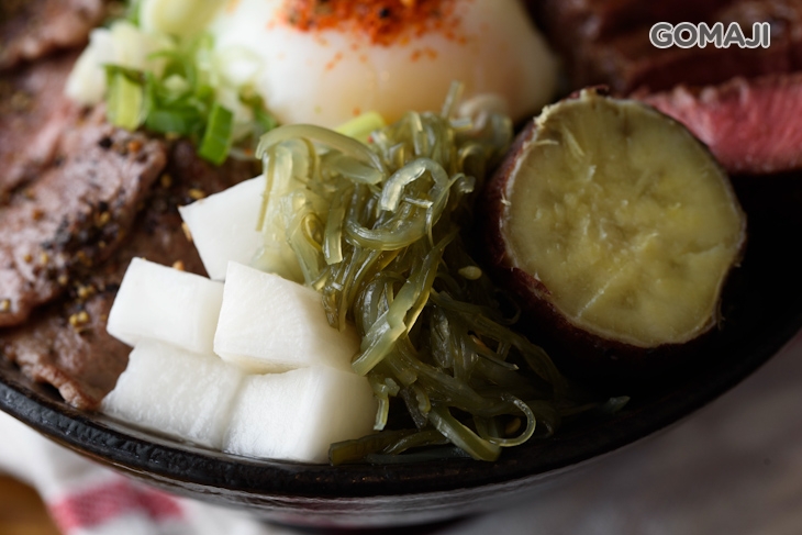 A5極上和牛雙拼丼一份