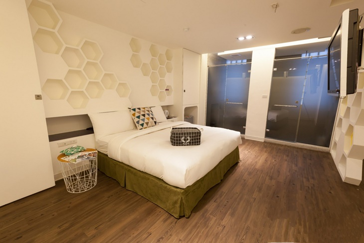 Motel四人房(車庫房)