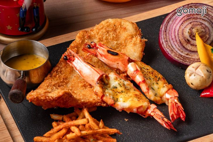 酥炸國宴魚佐白醬奶油蝦