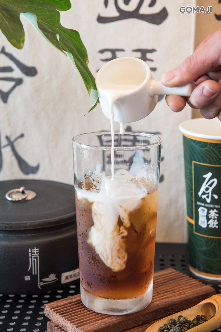 仙草凍鮮奶茶