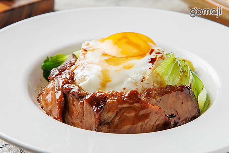 叉燒煎蛋飯