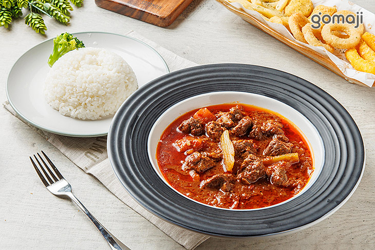 紅酒燴牛肉飯