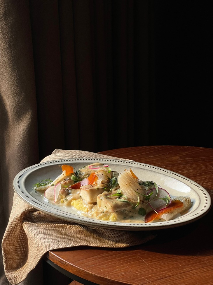 爐烤海潮鯛鳳尾魚醬汁