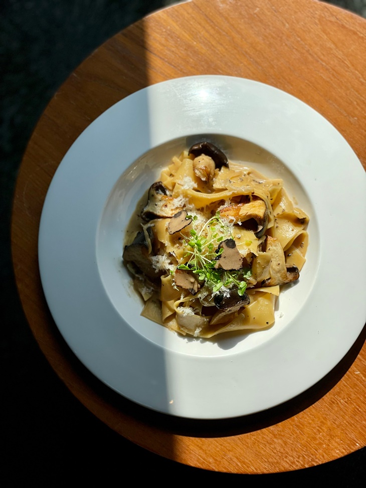 冬季黑松露白味噌松本茸特寬麵