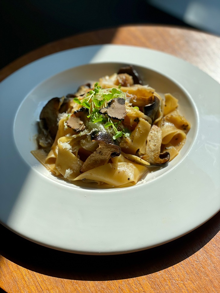 冬季黑松露白味噌松本茸特寬麵