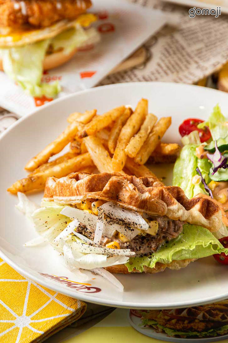 鮪魚玉米可朗芙盤餐