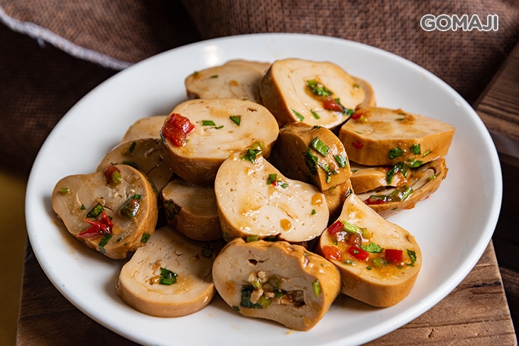 高麗菜盒＋素雞＋小米粥＋黑豆水