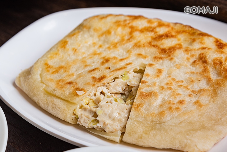 豆腐捲盒 + 豆干丁＋小米粥＋洛神花茶