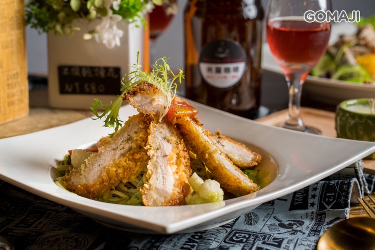 青醬豬排義大利麵