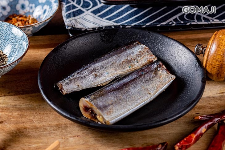 鹽烤秋刀魚