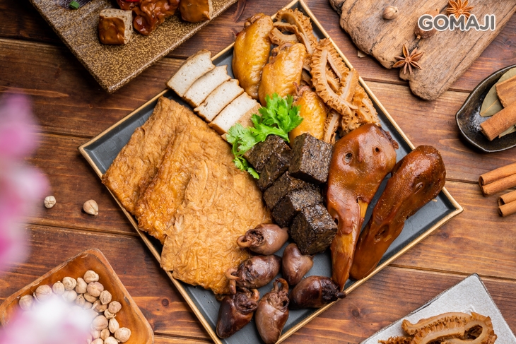 鴨心、二節翅、米血糕、百頁豆腐、豆包