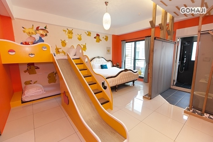 黃色寶貝親子滑梯四人房