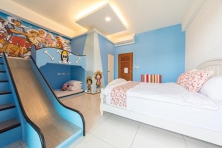 航海冒險親子滑梯四人房 