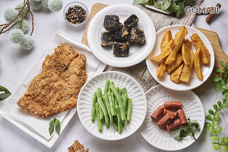 A.個人經濟套餐〈香酥雞排一份 + 甘梅薯條/馬鈴薯條 二選一 + 熱狗一份 + 米血一份 + 四季豆一份〉