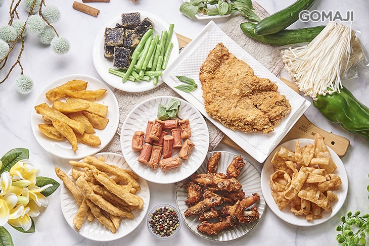 B.澎派套餐〈香酥雞排一份 + 甘梅薯條/馬鈴薯條 二選一 + 熱狗二份 + 米血一份 + 蛋餅皮一份 + 四季豆一份 + 手工黑輪一份 + 三角骨一份〉