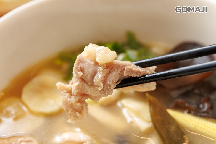 剝皮辣椒雞肉湯(飯)