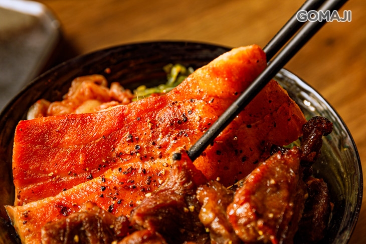 鮭魚牛小排飯單人套餐