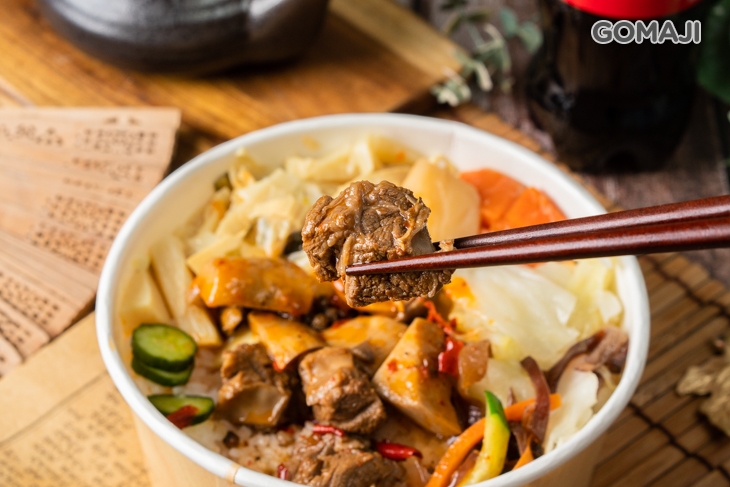 麻辣牛肋丼飯