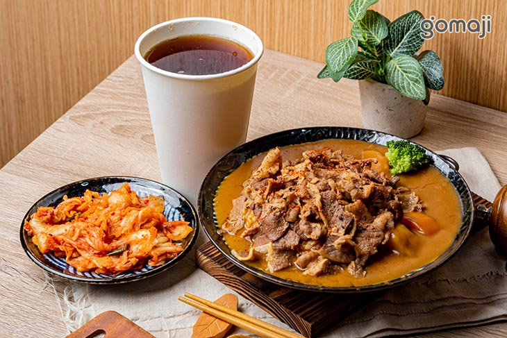 A.鑫丼咖哩單人餐