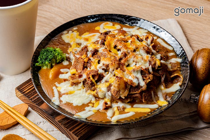牛肉咖哩+加料雙倍起司
