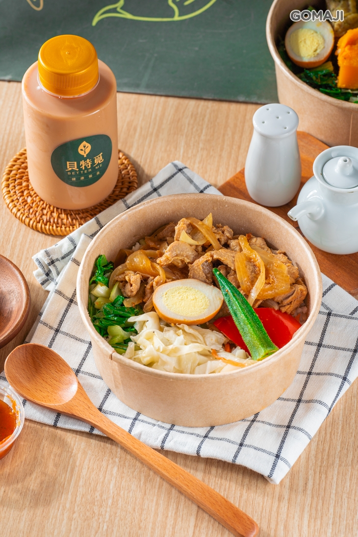 薑汁炒豚肉餐盒+奶茶