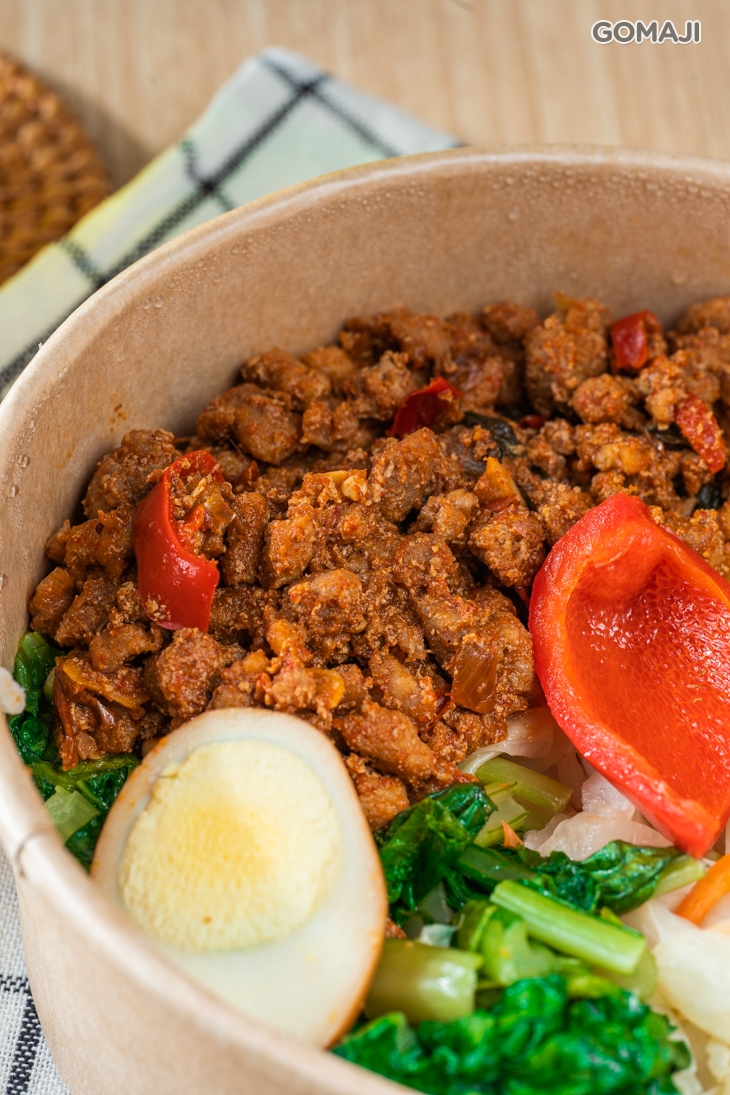 泰式辣拋豬餐盒+麥香紅茶