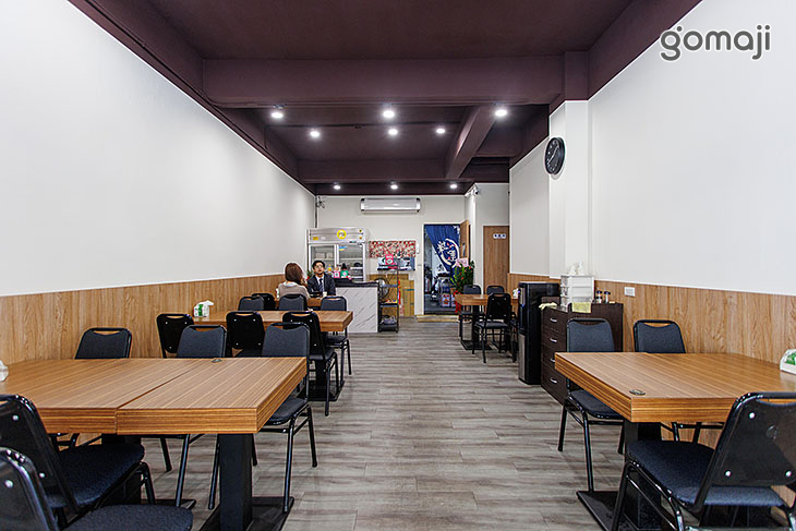 淡水黑咻排骨飯