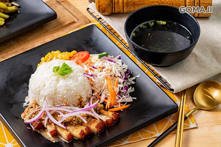 泰式秘製豬肉飯