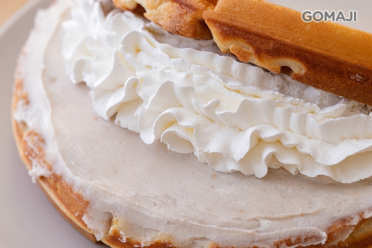 芋泥鮮奶油鬆餅