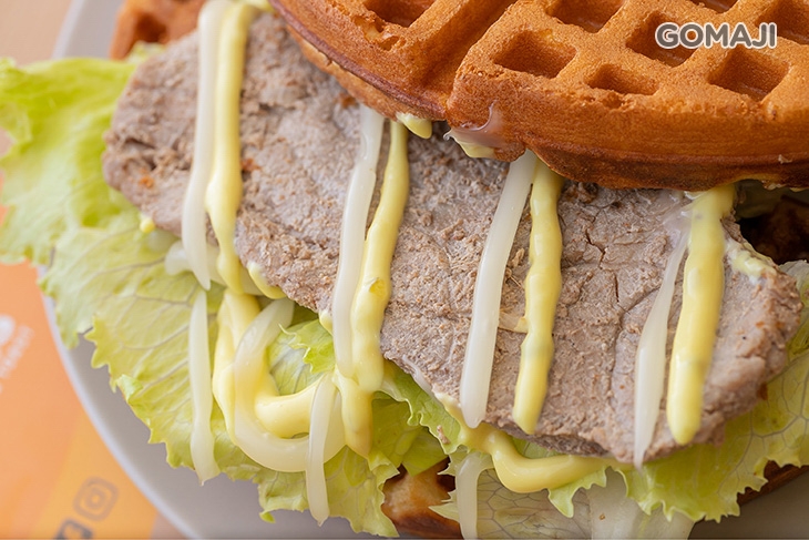 厚切豬排蔬菜鬆餅