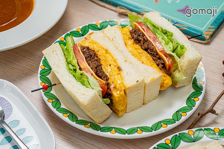 和牛燒起司松露炒蛋三明治