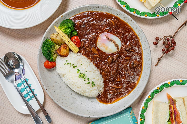 特製和牛洋蔥紅酒蘑菇飯 佐 烤時蔬，溫泉蛋