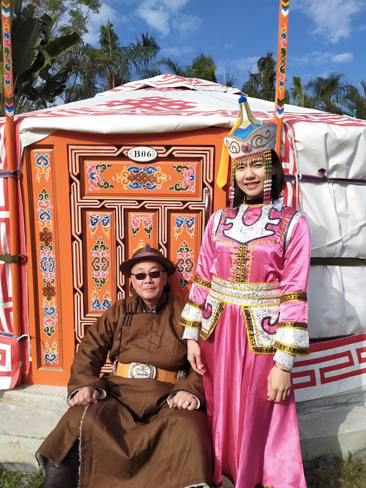 蒙古傳統服飾體驗(限1小時)