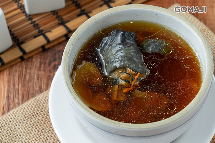 黃金蟲草燉雞湯