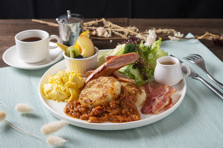 澳式肉醬薯餅佐培根德腸