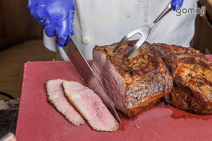 現切牛肉