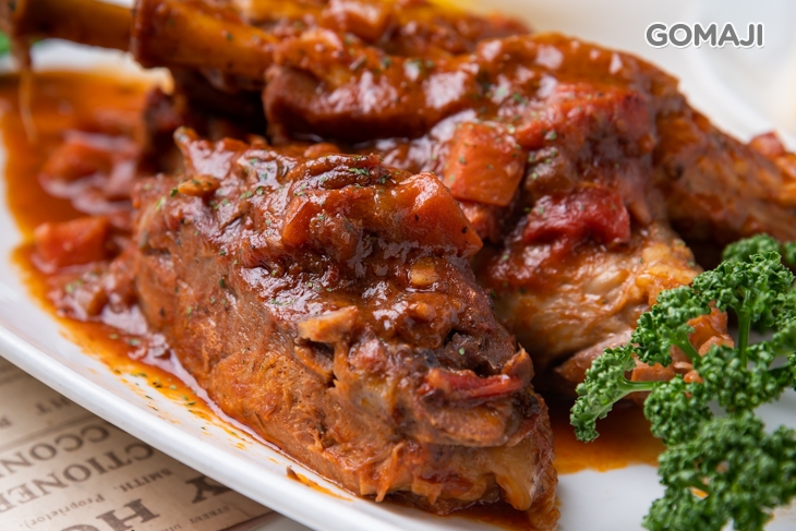 巴斯利卡塔燉豬膝