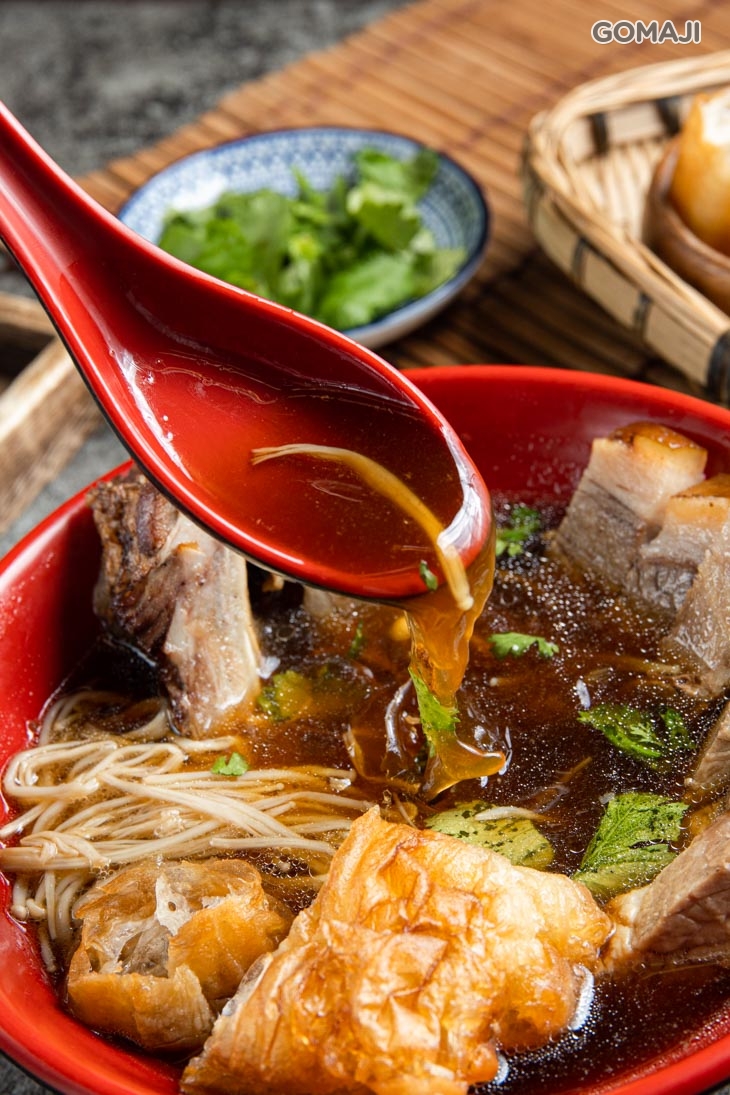 招牌肉骨茶