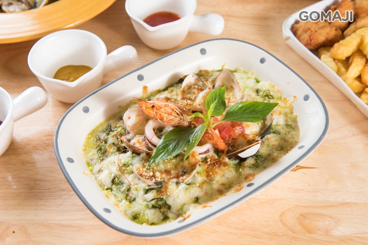 鄉村式海鮮青醬焗烤燉飯