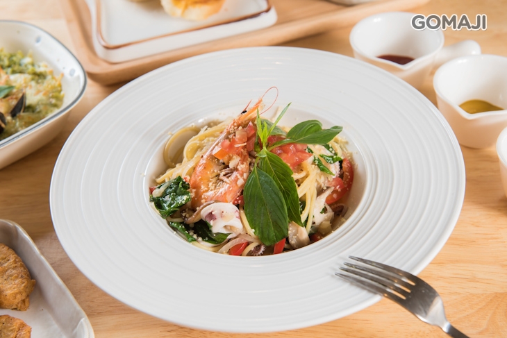 蒜味清炒中卷鮮蝦義大利麵