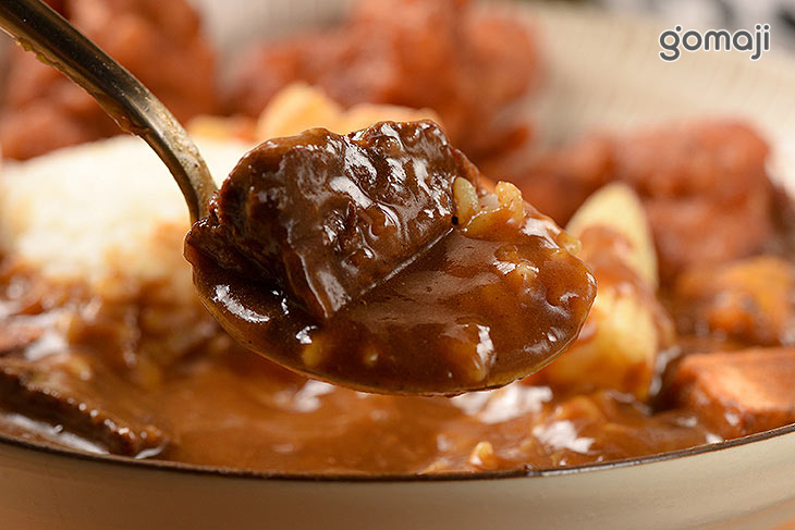 和牛拼炸雞咖哩定食