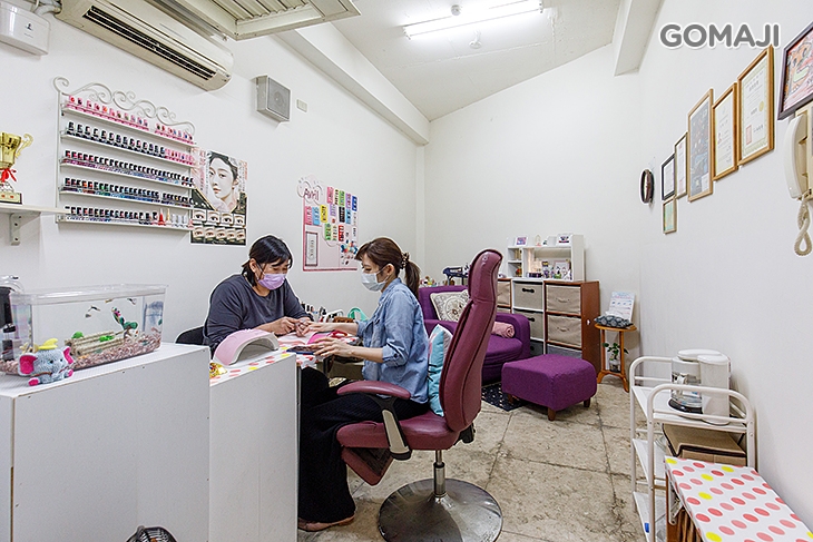 艾薇兒美甲美睫眉藝