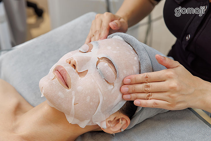 膠原蛋白面膜敷臉