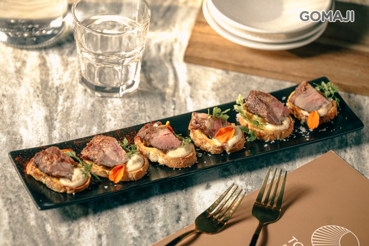 伊比利豬上蓋佐青蘋果奶油醬