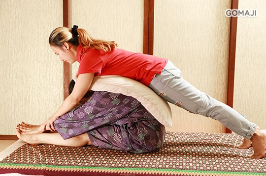 泰式古法全背鬆筋 + 重點部位加強按摩