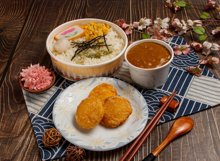 玉米可樂餅咖哩飯