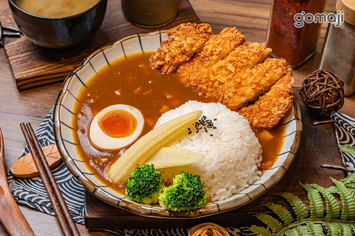 炸豬排咖哩飯