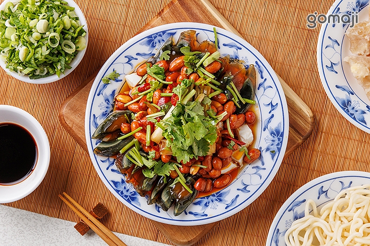 皮蛋鹹蛋辣花生